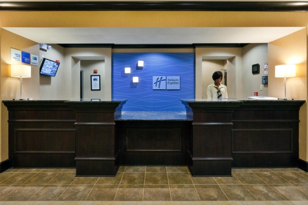 Holiday Inn Express & Suites OPELIKA AUBURN